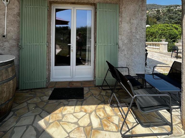 Loue Rez de Villa Mandelieu Extérieur photo