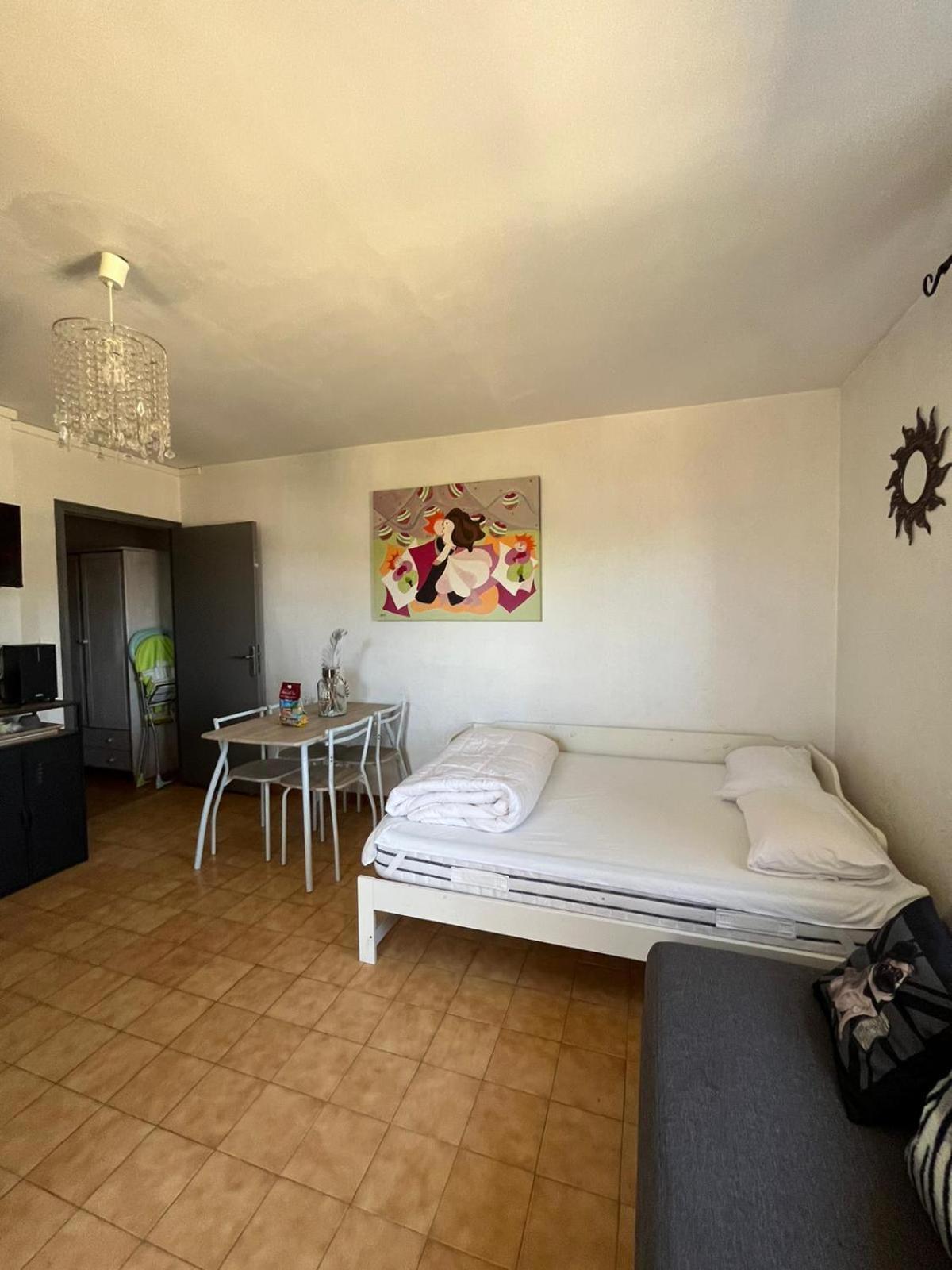 Loue Rez de Villa Mandelieu Extérieur photo